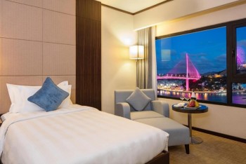 Review khách sạn Wyndham Legend Hạ Long nổi bật giữa di sản thế giới