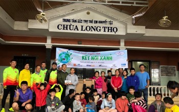 Siêu Nhật Thanh gây quỹ từ thiện cho trẻ em khuyết tật chùa Long Thọ