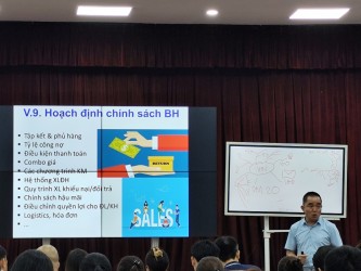 HOẠCH ĐỊNH CHÍNH SÁCH BÁN HÀNG CỦA TIẾN SĨ NGUYỄN MẠNH HIỀN DẠY TẠI LỚP CỘNG ĐỒNG CEO - VCCI 2024