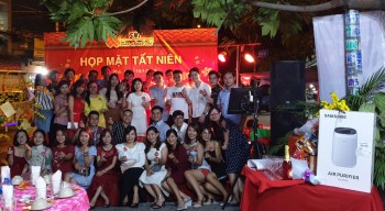 tất niên họp mặt công ty Siêu Nhật Thanh