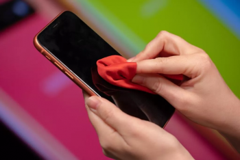 Cách vệ sinh điện thoại ngừa Covid-19