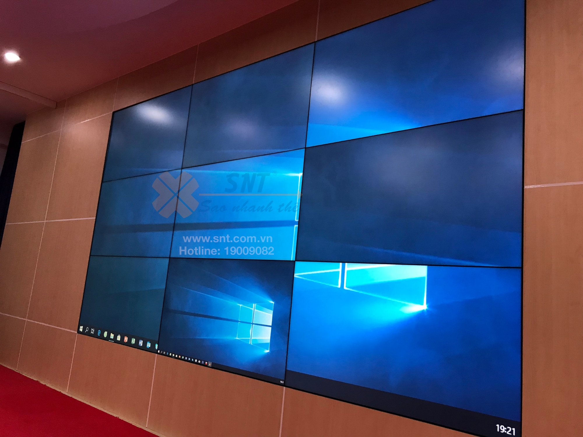  Digital Signage C m T Hot Trong Th i i Qu ng C o S 